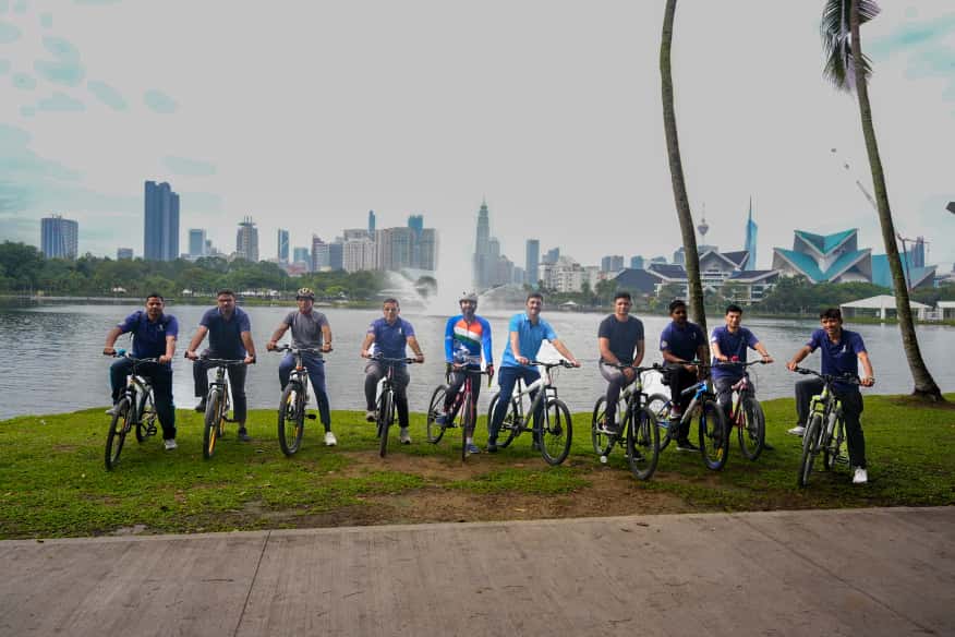 mansukhmandviya's tweet photo. Wheels of Wellness! 🌍🚴♂️
Had a refreshing cycling ride at Titiwangsa Park, celebrating fitness and bonding with the Indian diaspora.
📍Kuala Lumpur, Malaysia https://t.co/BuIX62joKC