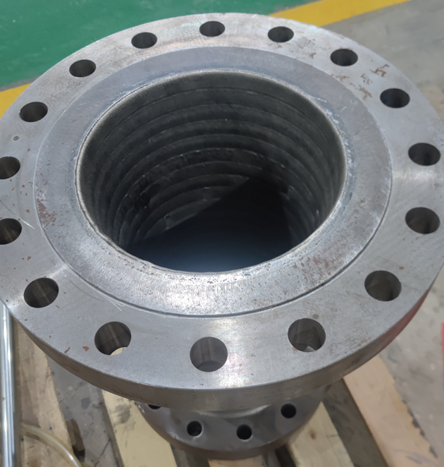 CanadianCIM1's tweet photo. WCO Wear Spools – Maximum Protection, Longer Life
Facing heavy slurry wear in mining or oil sands?
CIM’s WCO (Tungsten Carbide Overlay) Wear Spools deliver:
✔️ Maximum abrasion resistance
✔️ Longer spool life
✔️ Less downtime, lower costs
📩 Learn more: sales@canadiancim.com https://t.co/yPxVeIZKeO
