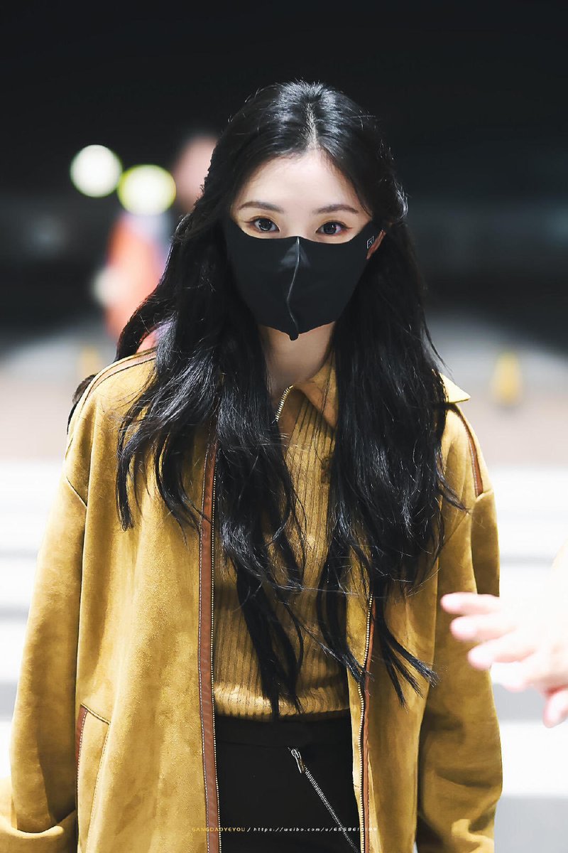 내공주 미우미우 파리 패션쇼 잘 다녀와♥️