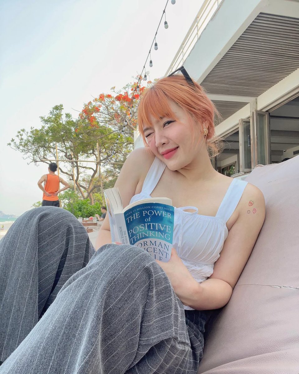 Apasara_NamIng's tweet photo. อยากโสดมากๆ แต่แฟนอ่อยท่ายากเลยใจอ่อน #เชียงใหม่ #กทม #ทะเล https://t.co/suWf7wSg1g