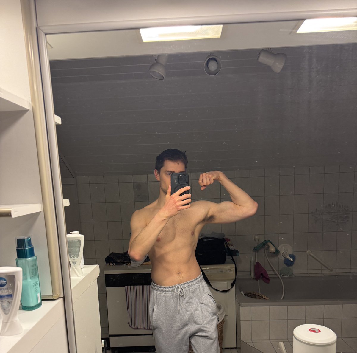 jonasstree's tweet image. Feeling light, living bright, and choosing joy every day ✨ #GoodVibesOnly #FeelGoodMoments #GratefulHeart