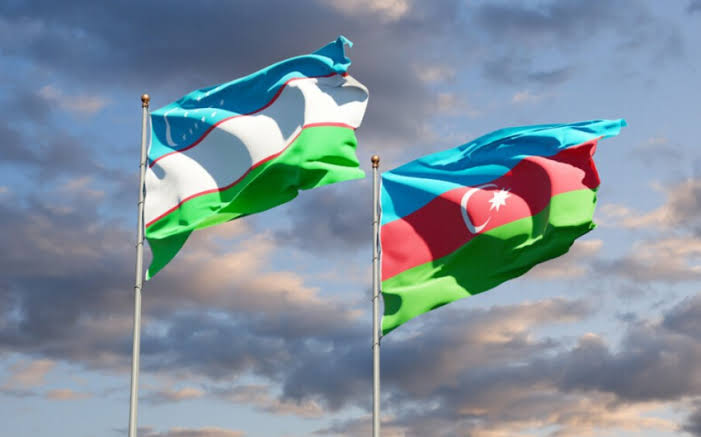 efezeybek1881's tweet photo. Bölge futbolu için tarihi bir an. FIFA Konseyi, Azerbaycan 🇦🇿 ve Özbekistan 🇺🇿'ı bir sonraki FIFA U-20 Dünya Kupası 2027'nin ev sahipleri olarak atadı! Geri sayım başlasın! ⏳⚽️🏆🌍 @FIFAcom #FIFA #U20WC #Azerbaycan #Özbekistan #FootballRising https://t.co/iPhLD9h2Vk