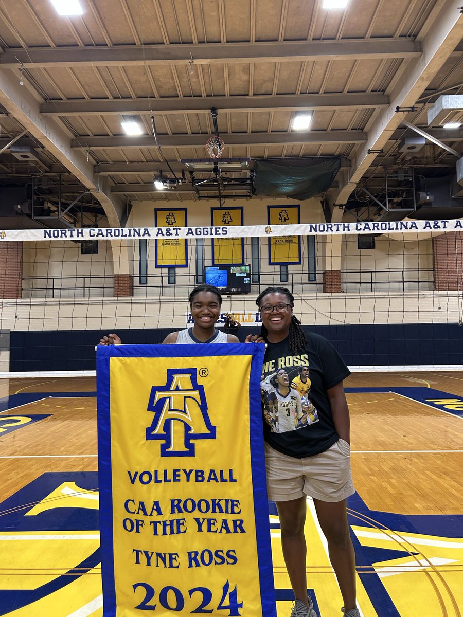 What A Night!!! 
Thank you <a href="/NCATAGGIES/">N.C. A&T Athletics</a> for a night I won’t forget. My Rookie of the Year banner recognition &amp; a 3-0 sweep !!! 
#AggiePride 💙💛