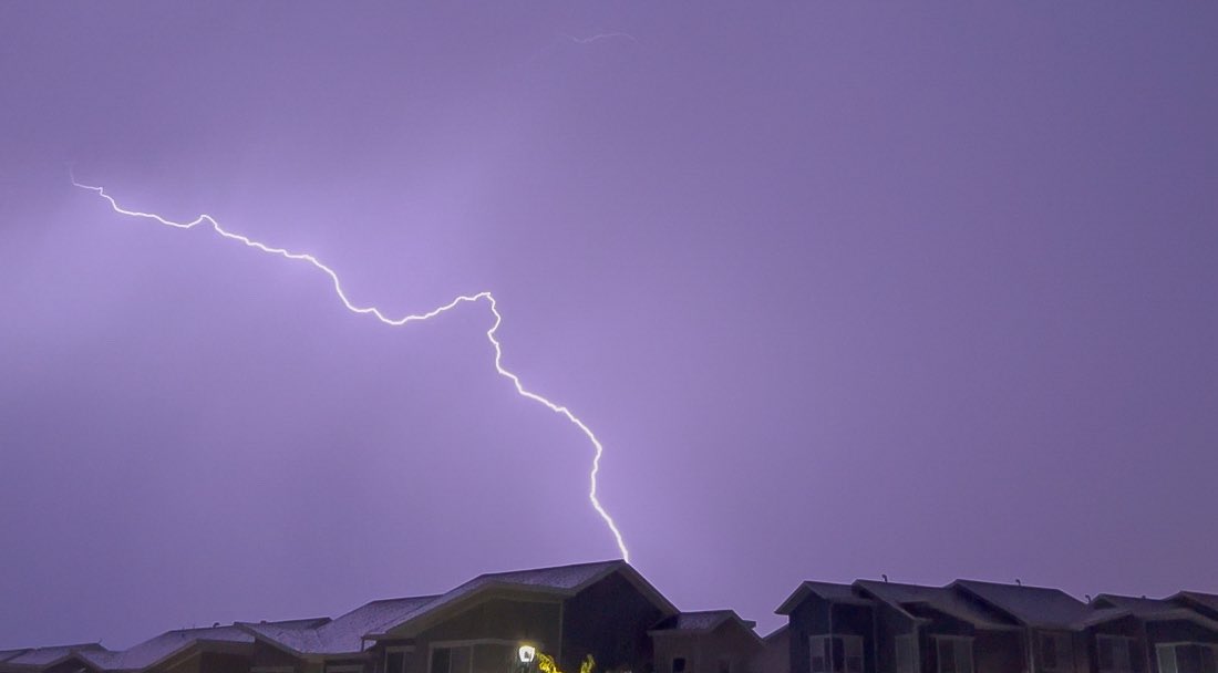 SLCScanner's tweet image. #SaltLakeCity Here are a couple shots of tonight’s #Lightning ⚡️. #utwx @NWSSaltLakeCity