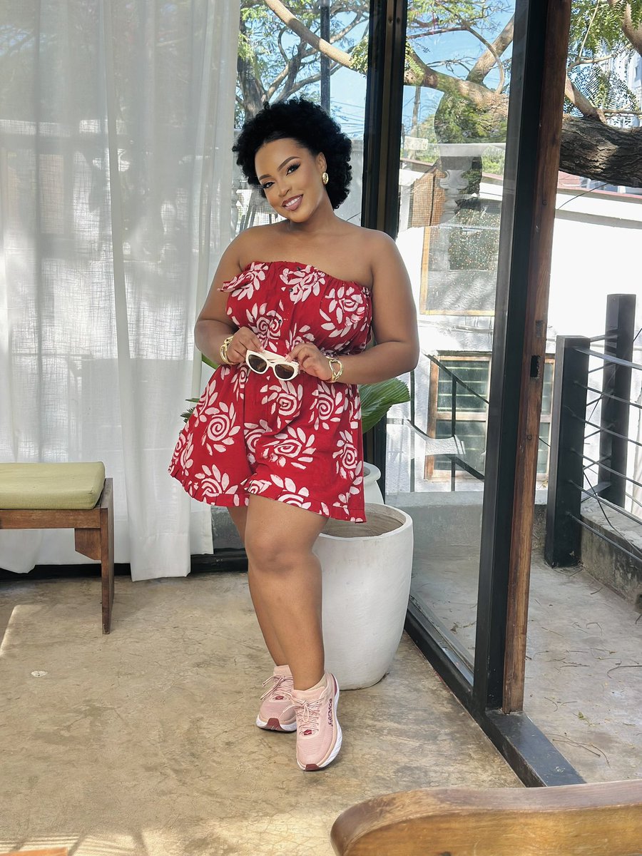 Cheers to chapter 29🥰🙏🏽
#glammedbyqueeenminah