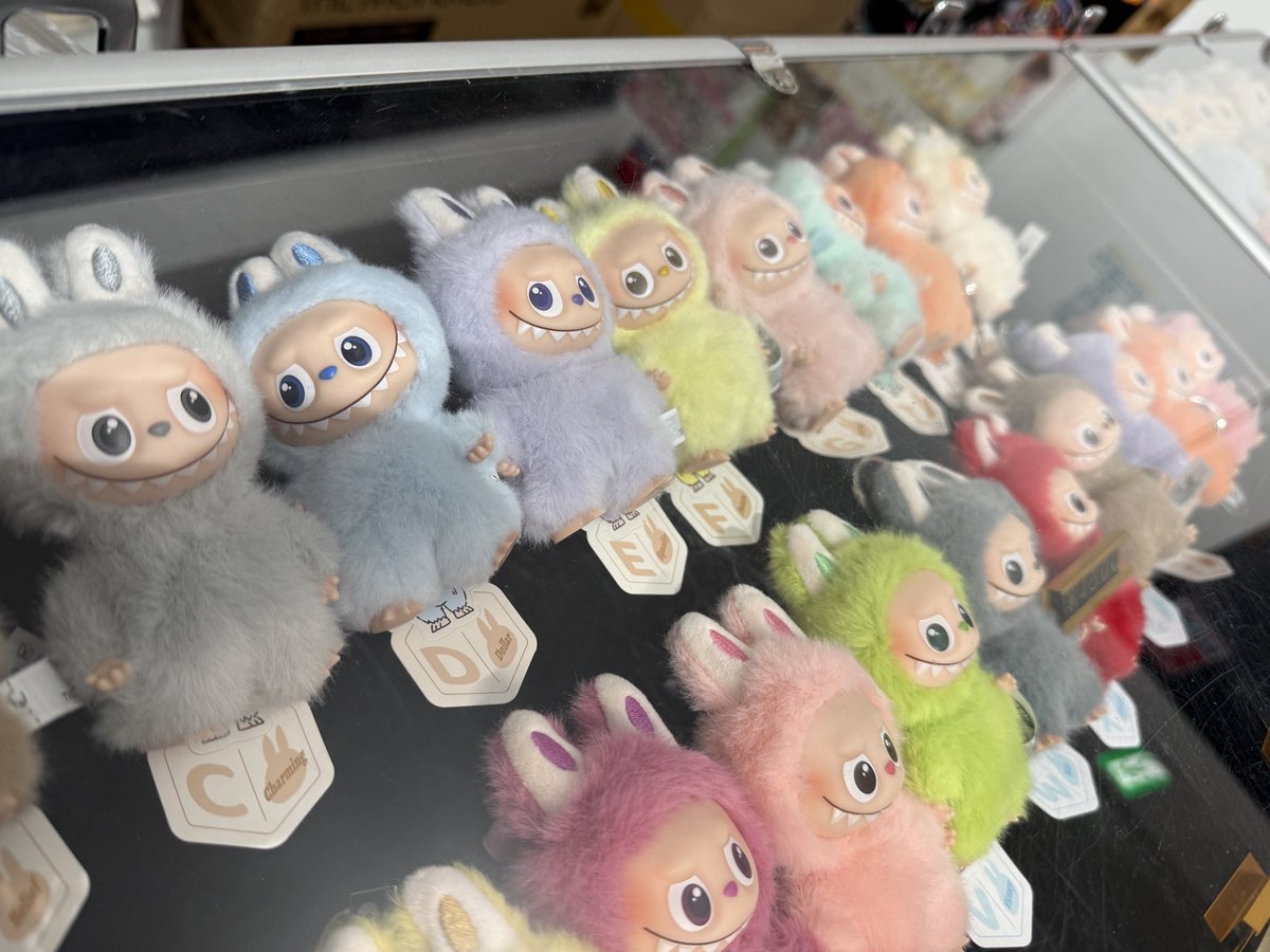 大人気ラブブコーナーです💓 ラブブ、クライベイビー、スカルパンダ