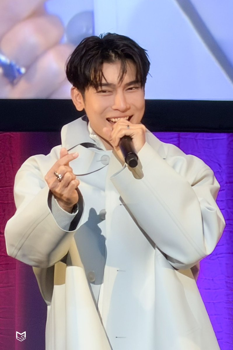 Mew Suppasit Delights Japanese Fans at 2025 Tokyo Fanmeeting