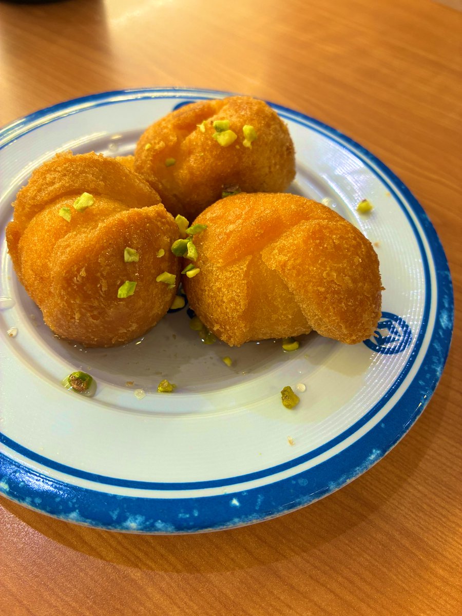 dyukio2's tweet image. くら寿司ランチ🍣
気になる変わり種もつい挑戦してしまうのが楽しみのひとつ😋
デザートでしっかり締めてごちそうさまでした！

#くら寿司 #寿司ランチ #回転寿司 #食べ歩き #寿司好きな人と繋がりたい #yukki80飯
