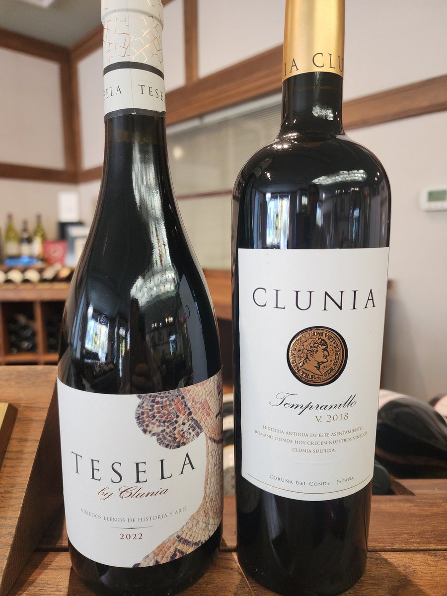 TheWineCellarAB's tweet photo. When, Fall finally arrives and the end of thr ripening period with it, the grapes reflect the effort of the vineyard, giving full-bodied, fresh, elegant, structured wines with a great aromatic concentration and ripe tannins. #highaltitudevineyards #tempranillo #syrah #malbec https://t.co/liqmhhVqOG