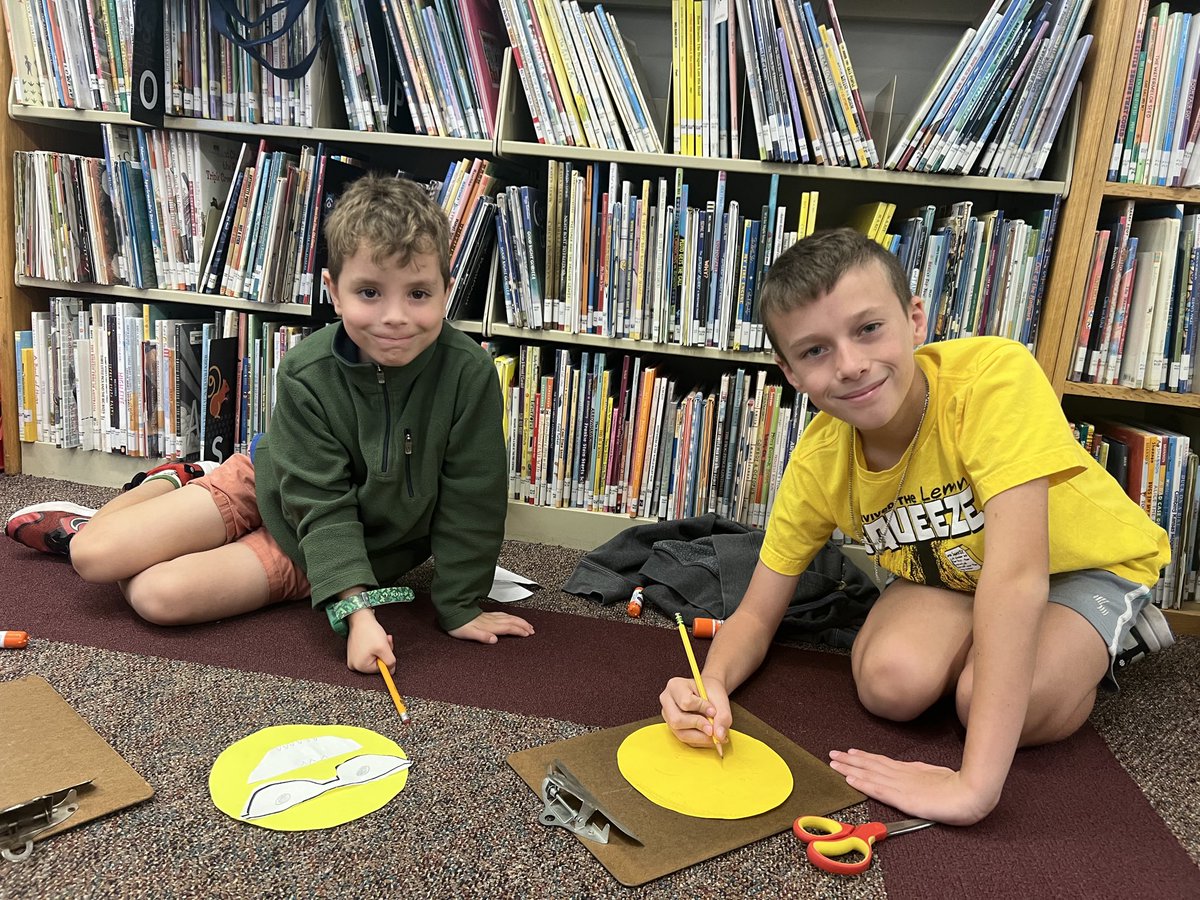 BancroftSchool's tweet photo. Smiles all around! 😀 Our 5th &amp; 1st graders celebrated World Smile Day with a story and their own smiley face creations, born right here in Worcester! 💛

#BancroftSchool #WorcesterMA #IndependentSchool https://t.co/3yZK4hXrCh