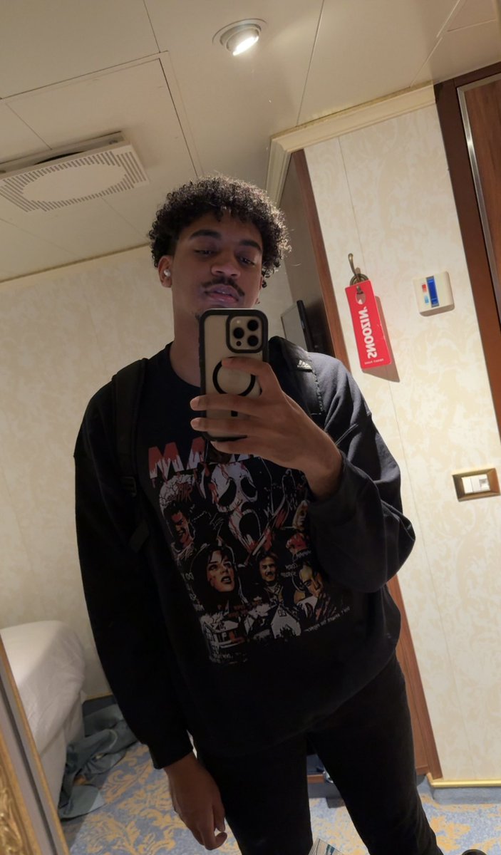 SourPapi tweet media