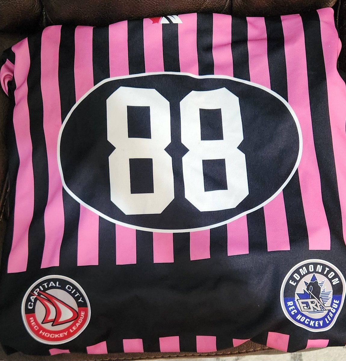 Zebra_Todd tweet media