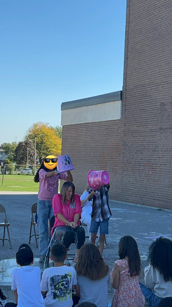 PizzaniGVAN's tweet photo. They did it!! Our school community rocks! We raised well over our goal this year for #TerryFox so teachers participated in an ice bucket challenge! Thanks @MrsBoscoGVANI1 Mr. Laporte @BaltazarGVANIER and Mrs. Amaya for participating! 
Part 1… #VanierVikings https://t.co/SVFrtBzwiV
