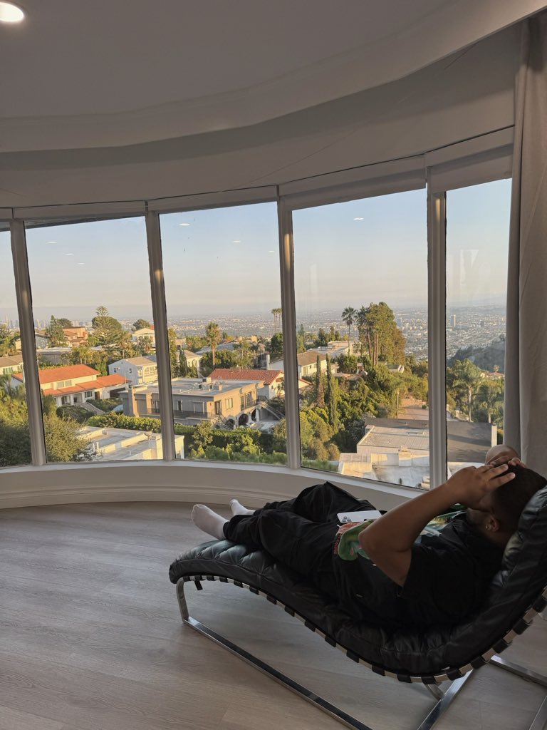 Faded | Clipur.com tweet media