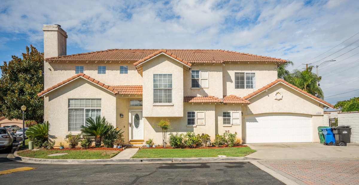 FrankParra18's tweet photo. 🚗OPEN HOUSE SATURDAY 2PM-4PM (10/4)🚕
      🏘 17050 E. CYPRESS ST COVINA, CA. 91722🏘 
🛌🛌🛌🛌 4 BEDS (1 DOWINSTAIRS)
🛁🛁🛁 3 BATHS (1 DOWNSTAIRS)
💈💈1958 SF 
🧼🧼🧼LAUNDRY ROOM
🎈🎈🎈LOW HOA 
🔑🔑🔑GATED COMMUNITY
 Have any questions, feel free to call Frank 626.523.9158 https://t.co/qUqr5eye24