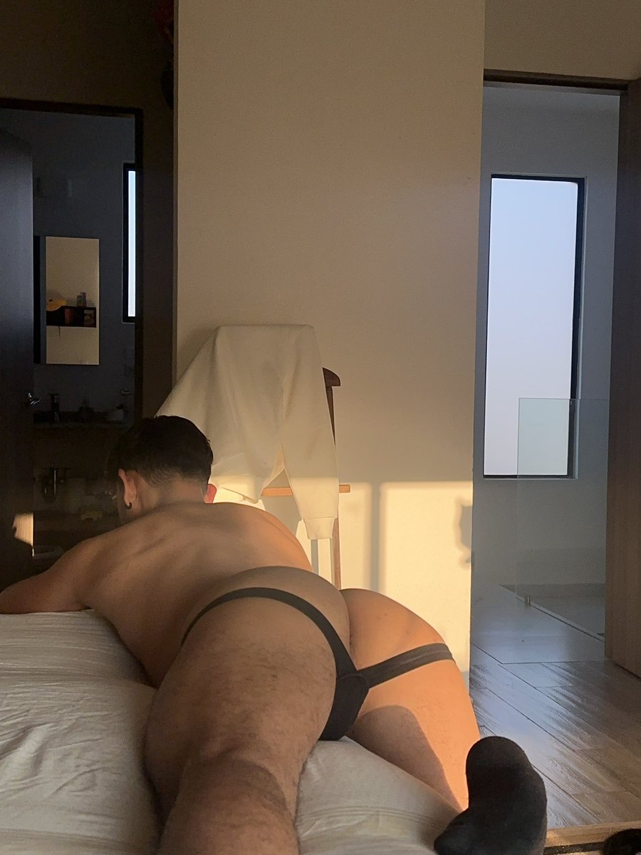 😈😈Así andamos descansando 🤭
