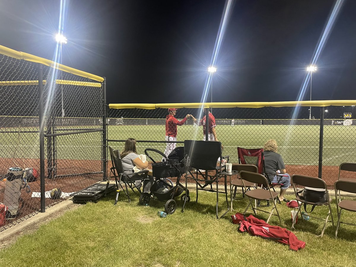 iubase.com tweet media