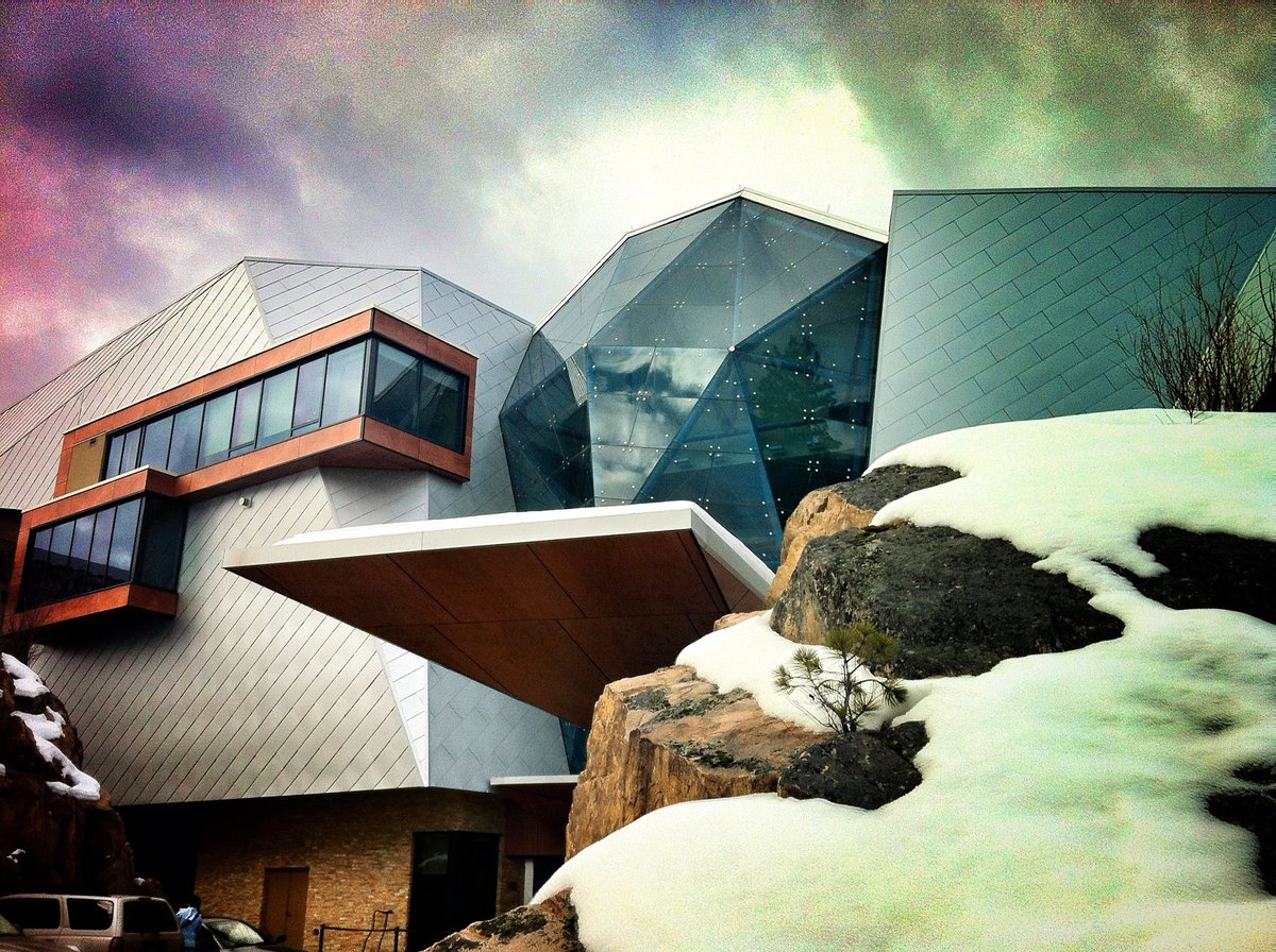 ElevenTroy's tweet image. Sparkling Hill BC Canada 🇨🇦

#photography #photographer #arcitecture