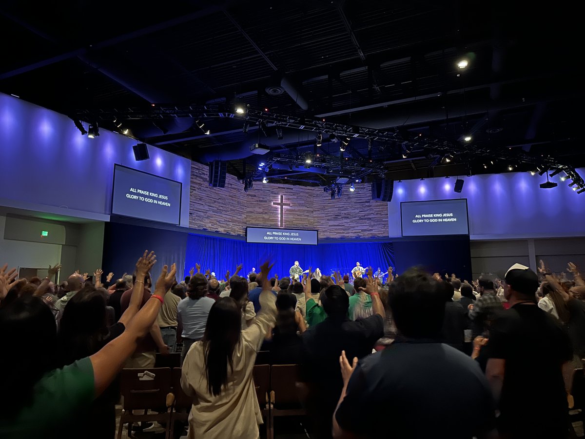 TheRemnantRadio's tweet image. Praising God at RemCon!

#theremnantradio #remcon