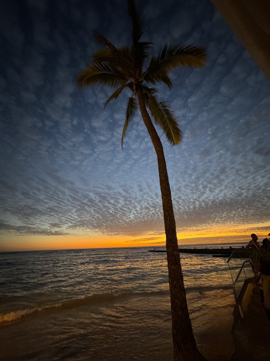 DatelineNBCProd's tweet image. Hi everyone - David Ketterling here. I was one of the producers of tonight’s episode. Hope you enjoy our report from O&apos;ahu, Hawaii. #Dateline