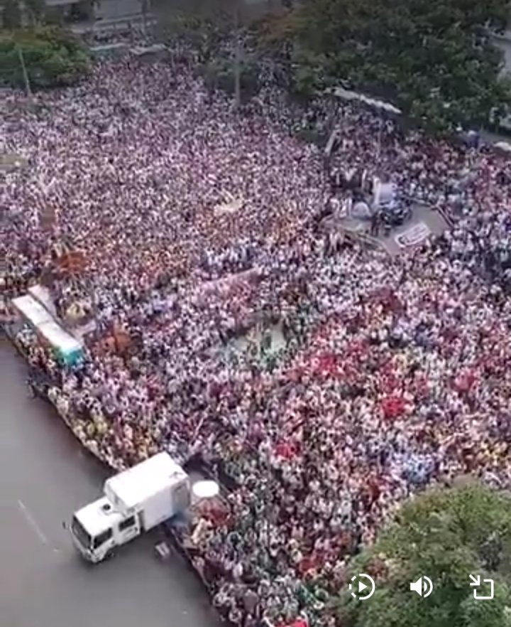 Para que la extrema derecha se muerda los codos, Gustavo Petro, el Presidente más popular y querido por el pueblo, de toda la historia. Sufran envidiosos.