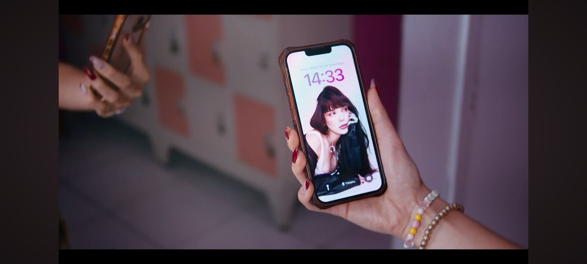 gente a gigi é uma atriz de outro mundo namoral, tudo ta PERFEITO!as expressões, os olhinhos marejados, os VOCAIS!!é a melhor gretchen mesmo parabéns Giovanna debei #ESPECIAL3DEOUTUBRO