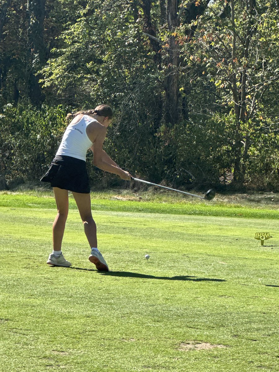 DeKalbGolf's tweet photo. Day 1 in the books tied for 13th ,
Day 2 tee times 
Hole#10 9:50 Mollee
10:00 Ellington 
10:10 Jadan
10:20 Grace
10:30 Paige 
Go Barons !!!!! https://t.co/fbUZPXi590