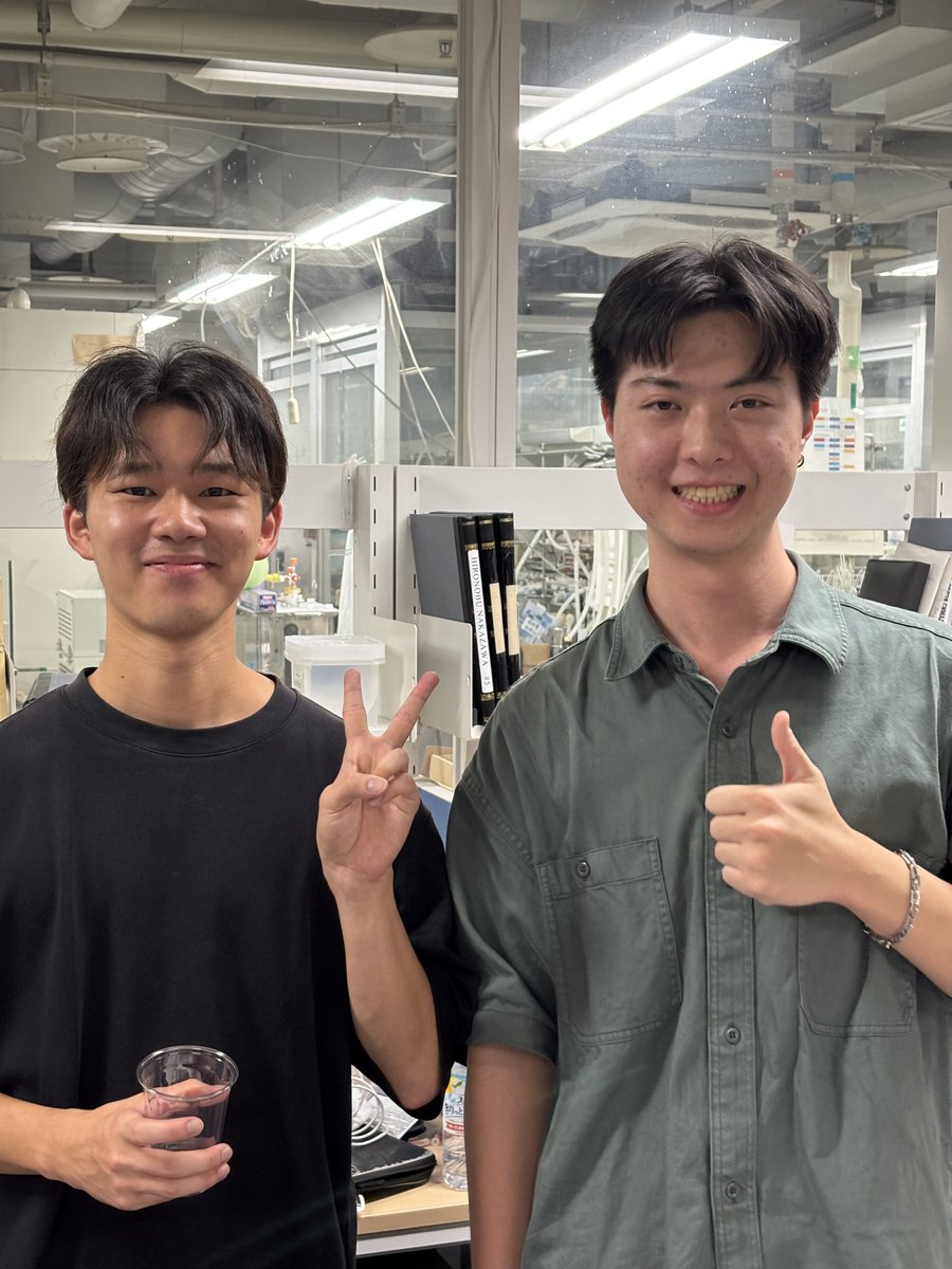 Sakurailab_OU's tweet photo. 櫻井研に２ヶ月間滞在していたShiangくん（台湾成功大学）が短期留学プログラムを終えて帰国しました。
See you again soon! https://t.co/t1RxoQr0nM