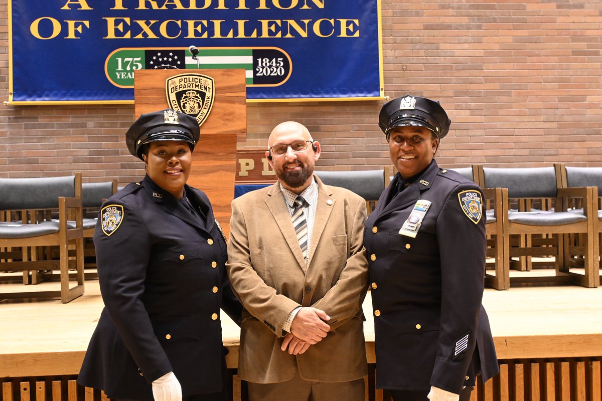 NYCPDDEA's tweet image. Congratulations to our newest members who received their gold shield today at the NYPD promotion ceremony — and to our veteran Detectives who achieved grade. They are all truly “The Greatest Detectives in the World!”