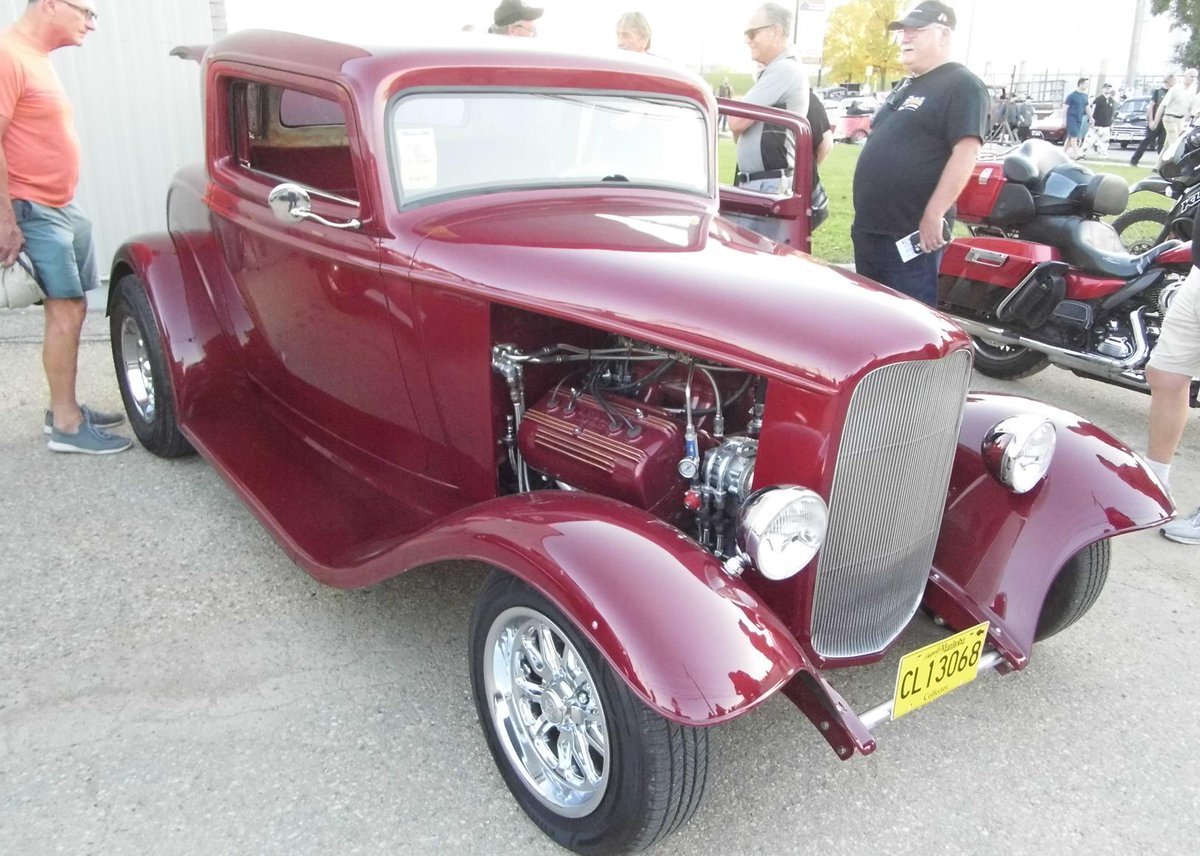 raceofficials's tweet photo. This is the second half of the stories and pics from the end of September / end of summer car show.  I did not photograph every car or bike, just the ones that caught my attention.  
https://t.co/aDut0XIqMh
#SportscarEnthusiast #RaceOfficials https://t.co/qRCxwztcig