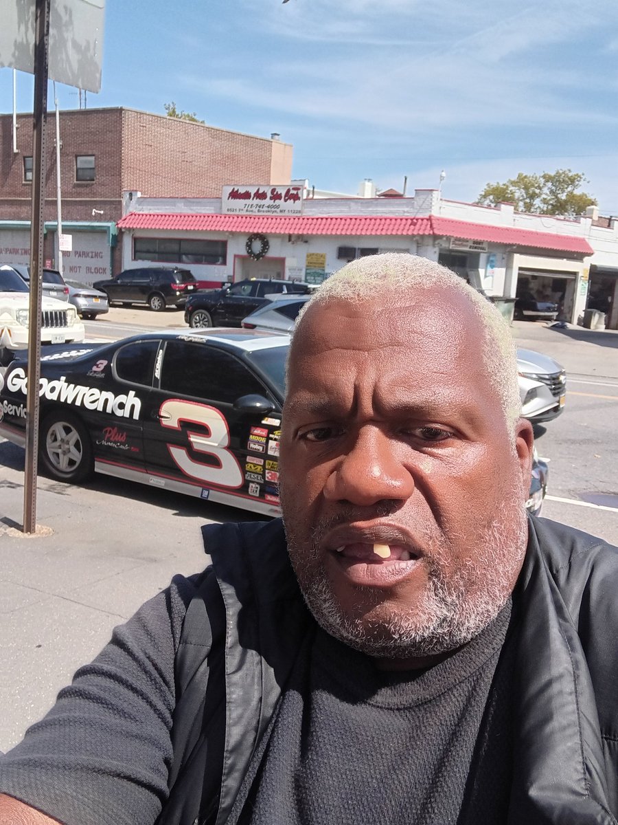 rons_roadtriptv's tweet image. Tonight road trip is kicking off the 11th season on the air with an abled and on air classic with Lawrence and Arline Seiler with a two interview with Joshua Smith of Green Mountain Support Services of Morrisville VT tonight at 11:30 PM  BRICartsmedia.org/1 #welcomtoseason11