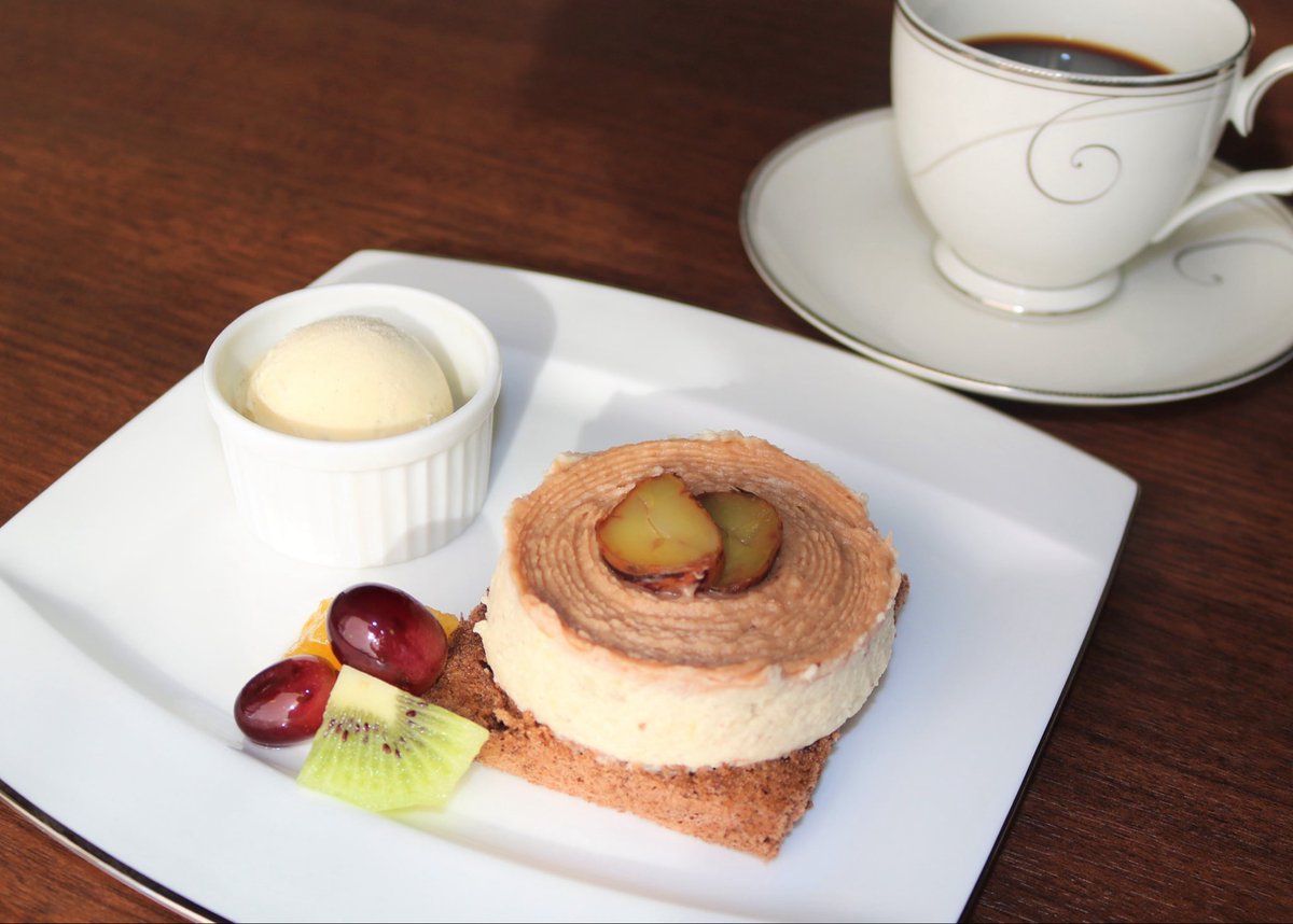 【ランチメニュー変更のお知らせ】
本日10月4日(土)より、期間限定・土曜祝日限定でTDK製品オマージュメニュー、「アルミ電解コンデンサ☆海鮮トマトクリームオムライス」と「ワイヤレス給電☆モンブラン」の提供がスタートします‼️是非ご賞味ください😋
#tdk歴史みらい館 #レストラン #ランチ
