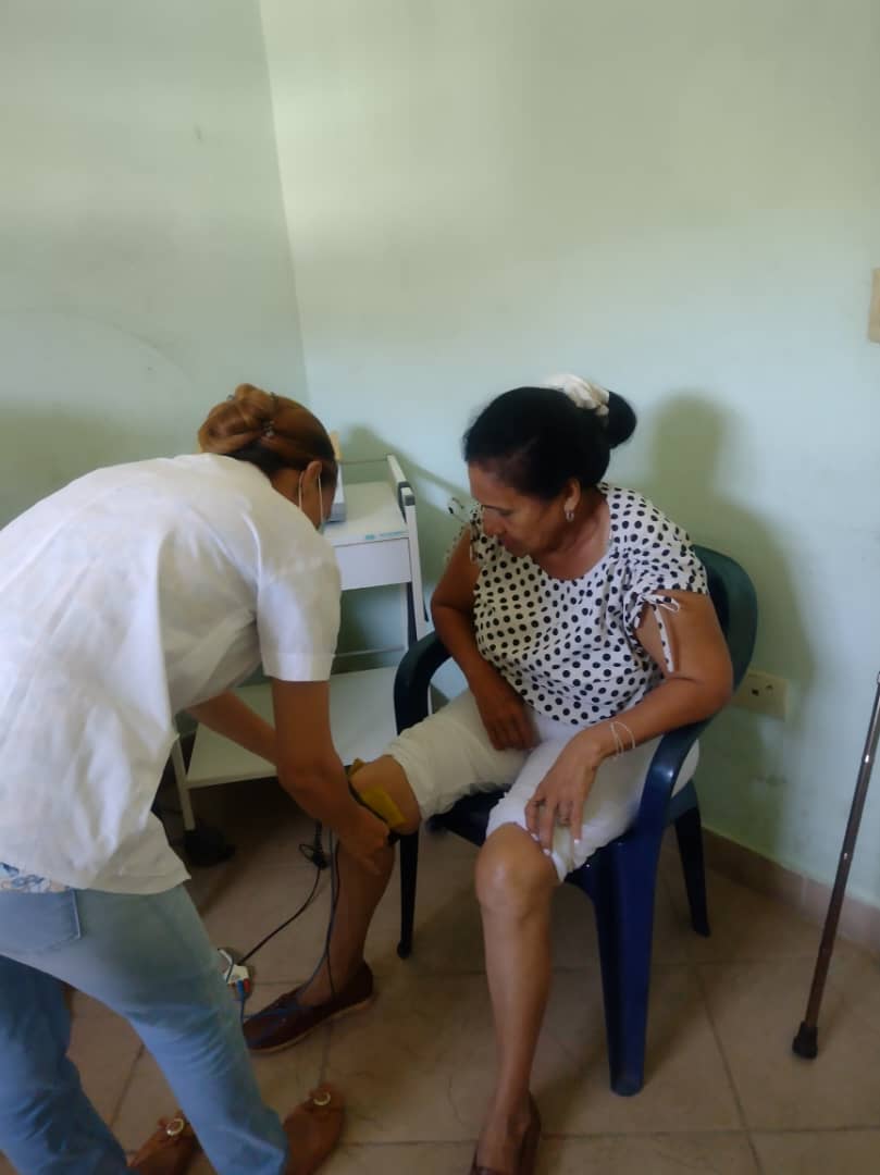 cubacooperaven's tweet photo. Enalteciendo la Rehabilitación en el CDI Eduardo José Malaver
Se destaca hoy la crucial labor asistencial que se lleva a cabo en la Sala de Rehabilitación Integral del Centro de Diagnóstico Integral (CDI) Eduardo José Malaver, en el Estado Nueva Esparta.

#CubaPorLaVida ❤️ https://t.co/C5hOzrwILq