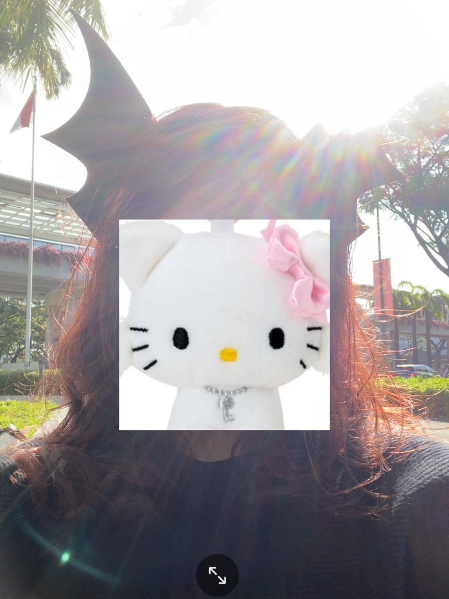 fatedEN_MY's tweet photo. Do find me with this bag and headband to claim! 

#WALKTHELINE_in_SG 
#WALKTHELINE_IN_SINGAPORE https://t.co/BfHHg08NaW