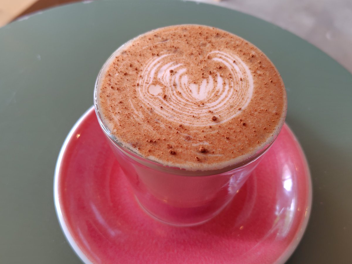 fagioorer's tweet photo. SCAJに来てたDOORS COFFEE WORKSでアップルパイラテ

#岡山サポ新潟遠征 https://t.co/w2nfVXzkOP