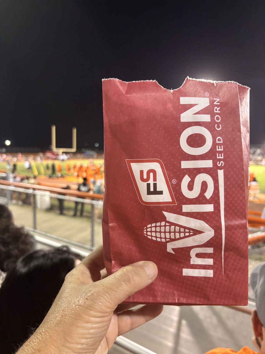 🌽✨ Friday Night Lights are shining bright, and so is FS InVISION! ✨🌽
We’re proud to sponsor our local communities and the sports teams that bring us together under the lights on Friday nights. Look out in your local area for FS InVISION corn popcorn bags — the perfect snack