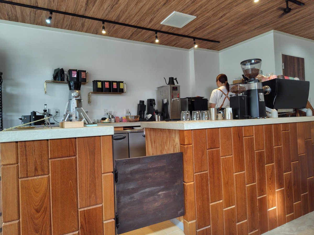 fagioorer's tweet photo. SCAJに来てたDOORS COFFEE WORKSでアップルパイラテ

#岡山サポ新潟遠征 https://t.co/w2nfVXzkOP