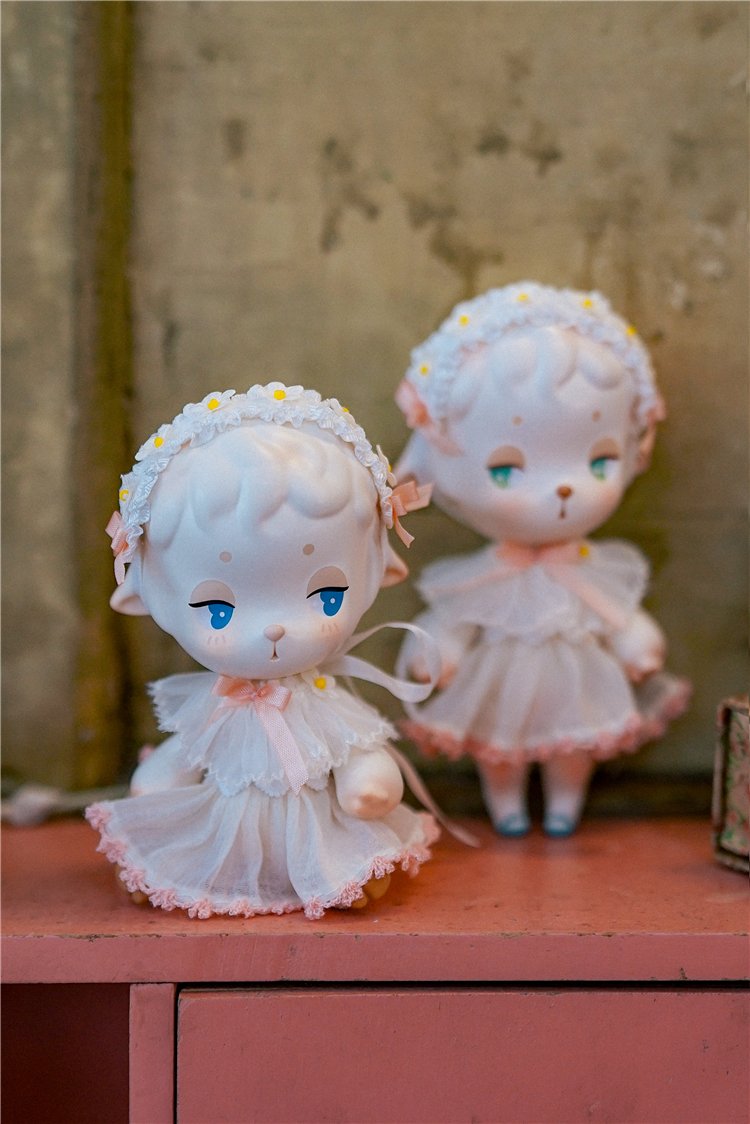 QLY_work's tweet photo. 🐑お知らせ🐑
初代＆新葉の復刻、そして新作ドレス「紅莓」「雛菊」が登場します✨

🗓10月4日 21:00～
❤初代＆新葉は数量限定、なくなり次第終了

日本通販：
https://t.co/SHcs8S1hYy

Global Shopify：
https://t.co/Aw9B86Ea0A

フォロー＆RT＆いいねキャンペーン
🎀初代、ドレスセット各1名様 https://t.co/rhig2QIQyJ