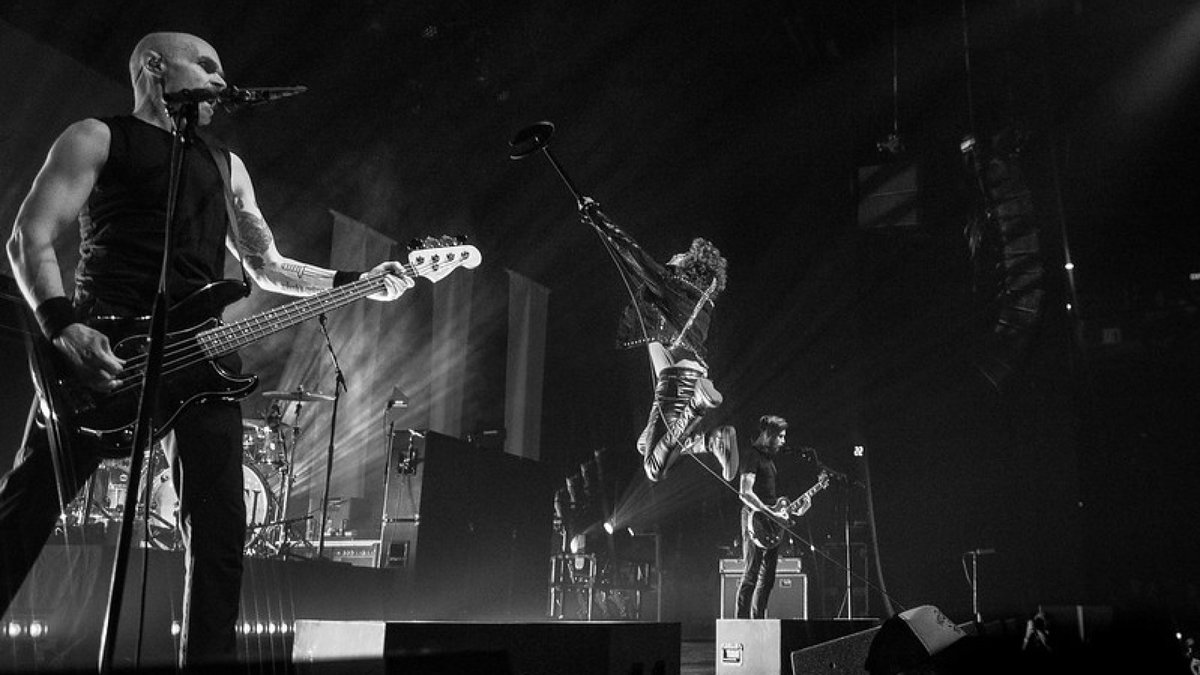 Shutter 16 Magazine tweet media