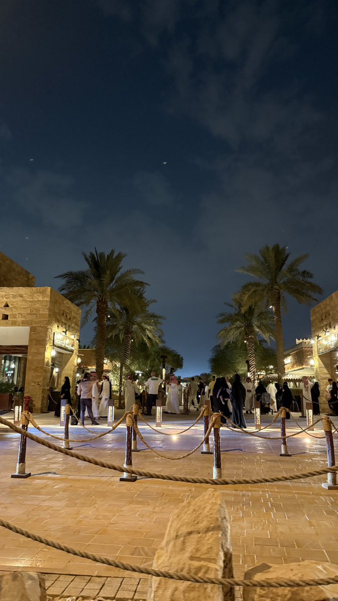 Qeeeei's tweet image. ليالي الرياض