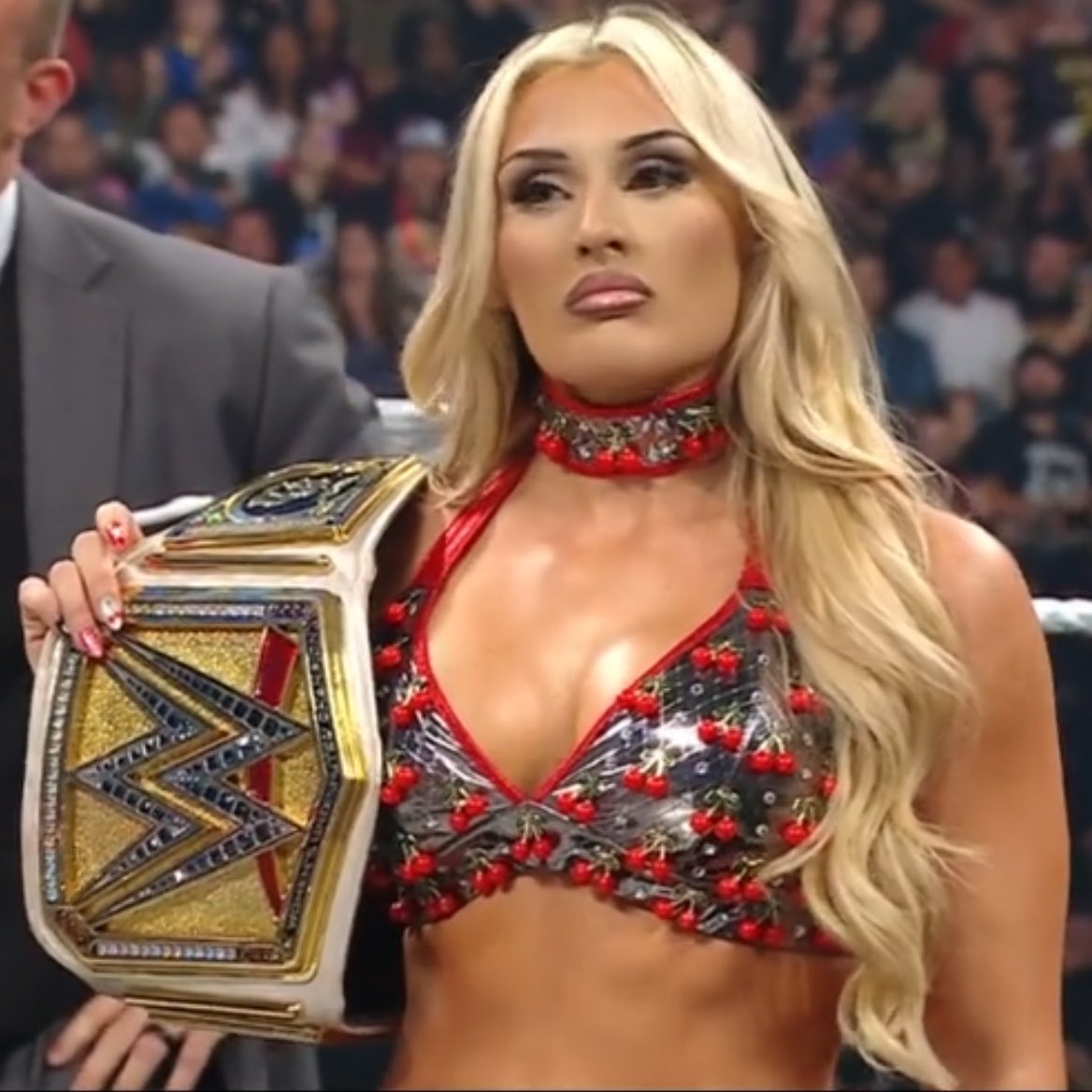 womenstitles's tweet image. oh this face card is lethal, baby! 😻
#SmackDown