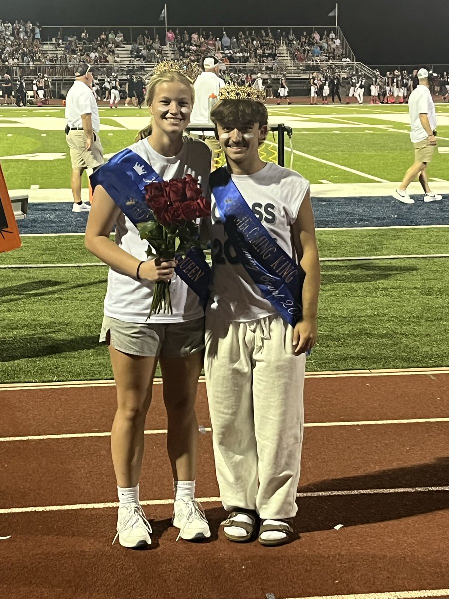 FHCActivities's tweet photo. Homecoming court with our King and Queen…Dannie Little and Braden Harton! https://t.co/f3xZKPvJIH