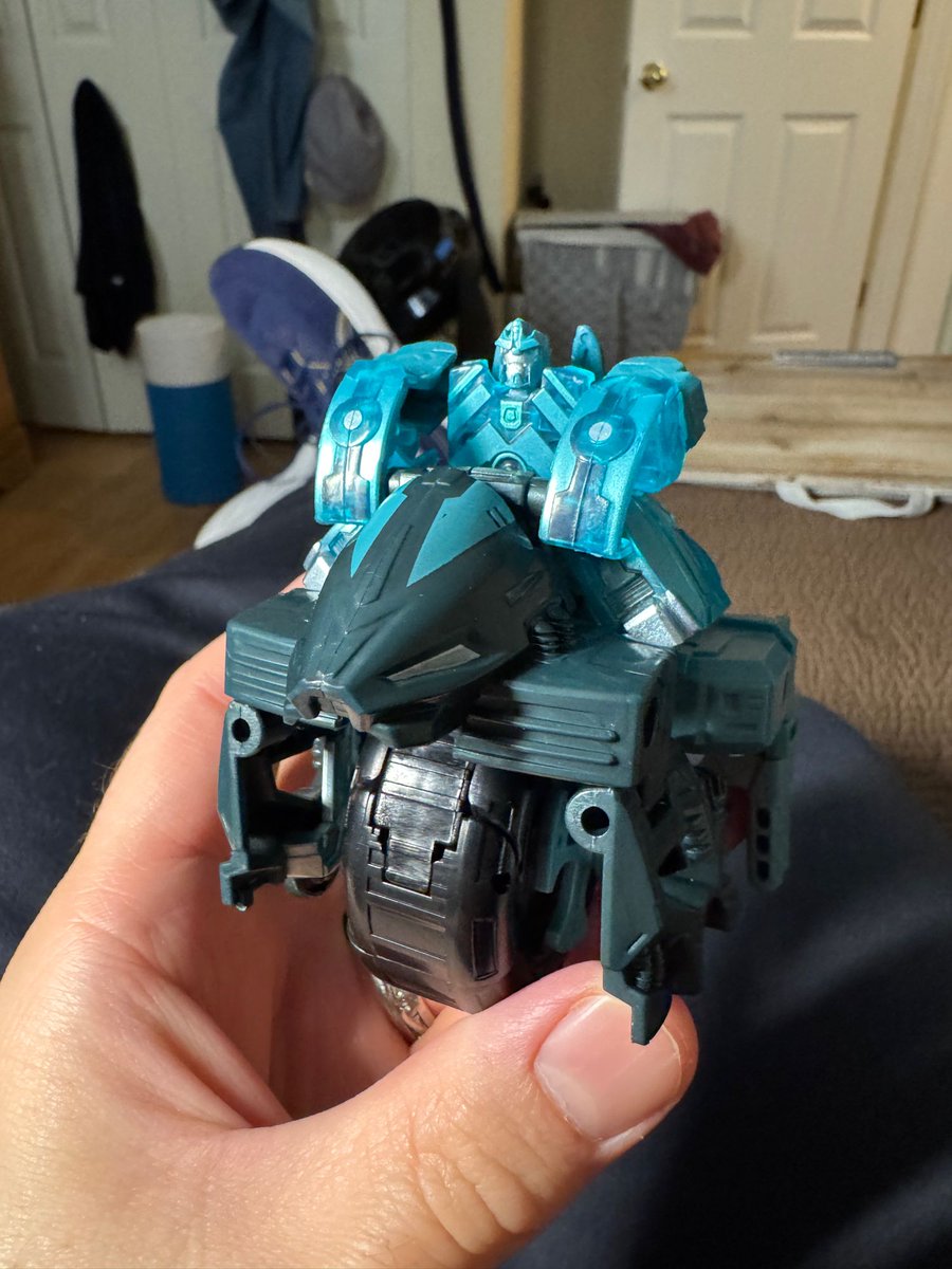 baltmatrix's tweet image. Micronus just showed up. They’re a great little guy. Don’t realize that they’re a parts-former.
