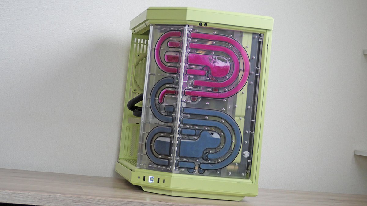 toru_mod_pc's tweet image. HYTE Y70で“武将”テーマの本格水冷クリエイター向けPCを作った🫧
全部LEDオフでもよかったけどちょこっと光を走らせてみた⚡️
真鍮管とチューブスリーブで配管⛲️
なるべく落ち着いた雰囲気になったかも🍵

#HYTE #Bitspower #ASRock #TeamGroup #Seasonic #PNY #ThermalGrizzly #SleevingJapan #自作PC