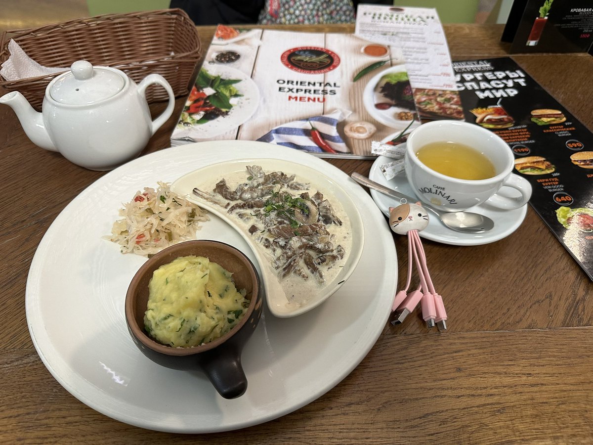 svetadragonfly's tweet photo. Small food in adorable cafe🍀waiting for a flight🥰 #single #singlemalt #dating #single #dating #datingadvice #moscow
#singleorigin #singlecab
#singlestitch #singleneedle #singleneedletattoo #singleorigincoffee #singleaf @svoglobal @TurkishAirlines @VnukovoAirport 🍀 https://t.co/kfkBokFU5P
