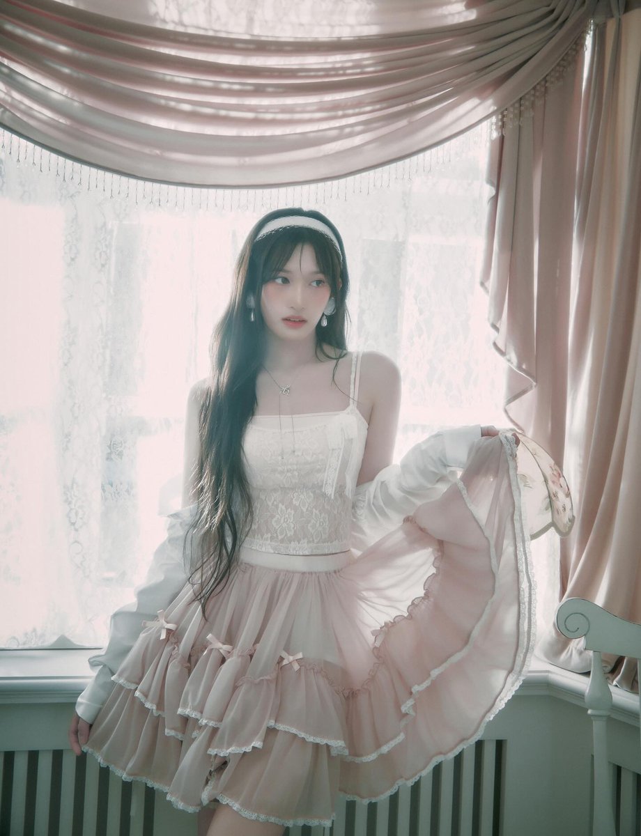 IVE [LOVED IVE] 포토그래퍼님 인스타그램 #이서 #아이브 #IVE