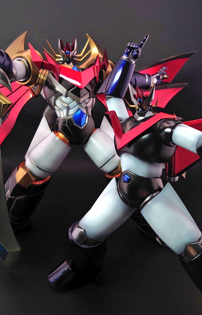 スカー、執念深きライオン、エンチャンテッド セール】prima サイドファスナースリッポンスニーカー