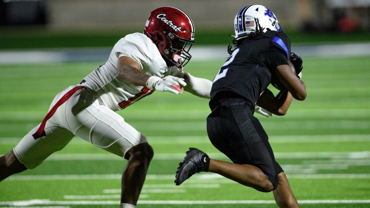 adamsparksphoto's tweet image. 🏈 Central-Phenix City leads Auburn High 10-0 after one half at Duck Samford Stadium

Follow @JacobWaters_ for second half updates