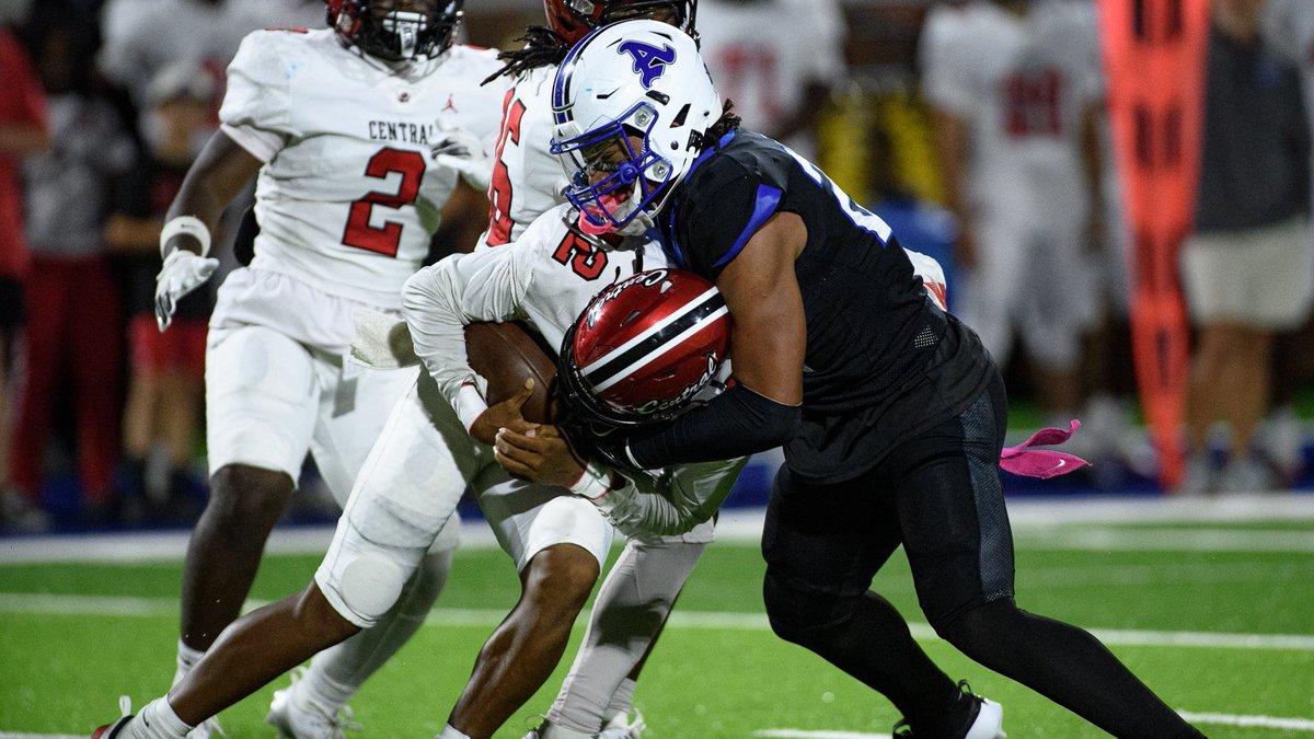 adamsparksphoto's tweet image. 🏈 Central-Phenix City leads Auburn High 10-0 after one half at Duck Samford Stadium

Follow @JacobWaters_ for second half updates