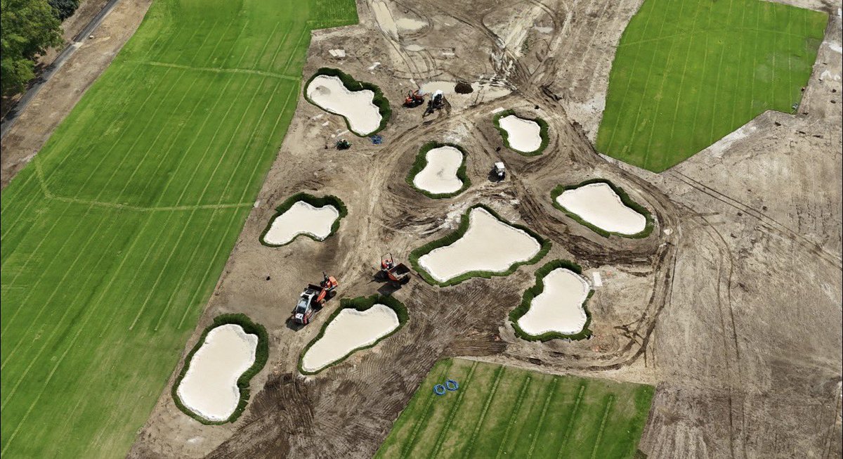 TylerRaeDesign's tweet image. Hyde Park G&amp;amp;CC in Cincinnati, OH. An amazing piece of land with the wildest ravines and coolest par threes you could ever imagine. Kudos to @pobrienhpgcc Arron Garrett, @mcdonaldgolfinc @JimRyanGCDesign HPGCC Agronomy team for many long days. All greens grassed can 👀 finish line